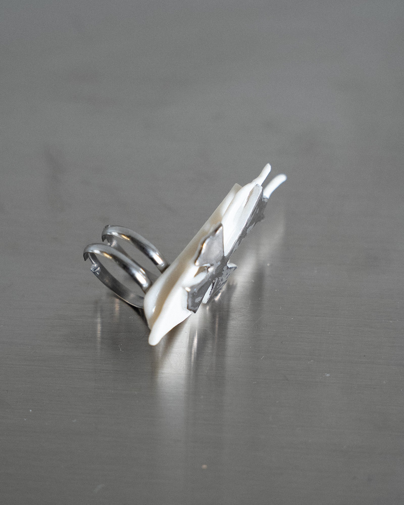 Porcelain Nail Ring “Platin Cross” #6 (M) by Fatma Cankaya