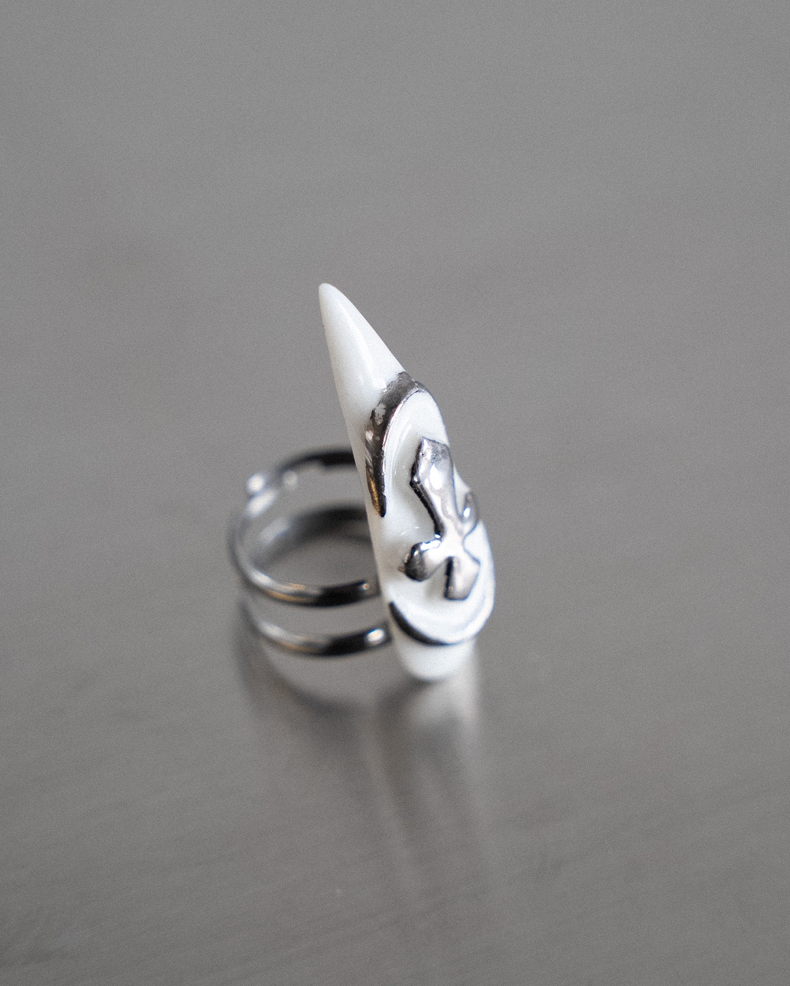 Porcelain Nail Ring “Platin Cross” #4 (M) by Fatma Cankaya