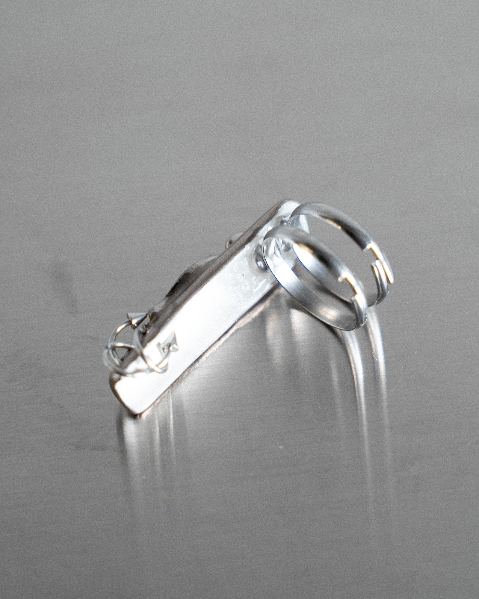 Porcelain Nail Ring “Platin Tribal” #5 (L) by Fatma Cankaya